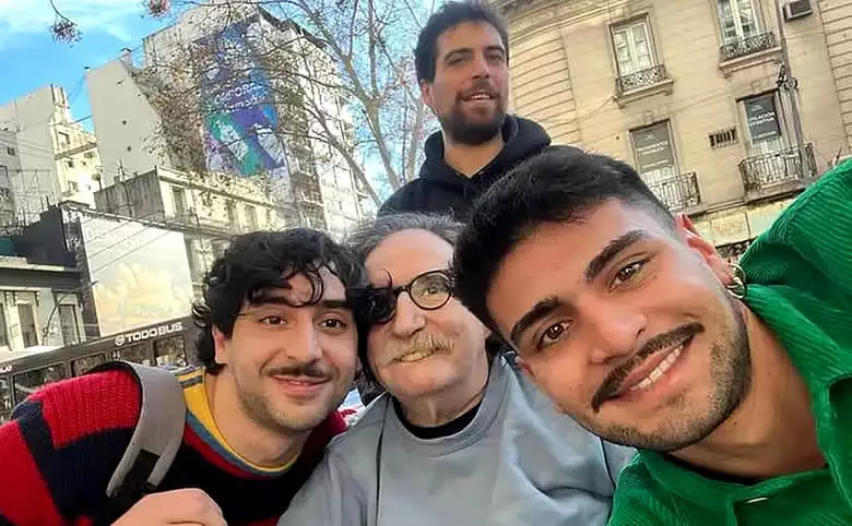 Charly García con sus fans